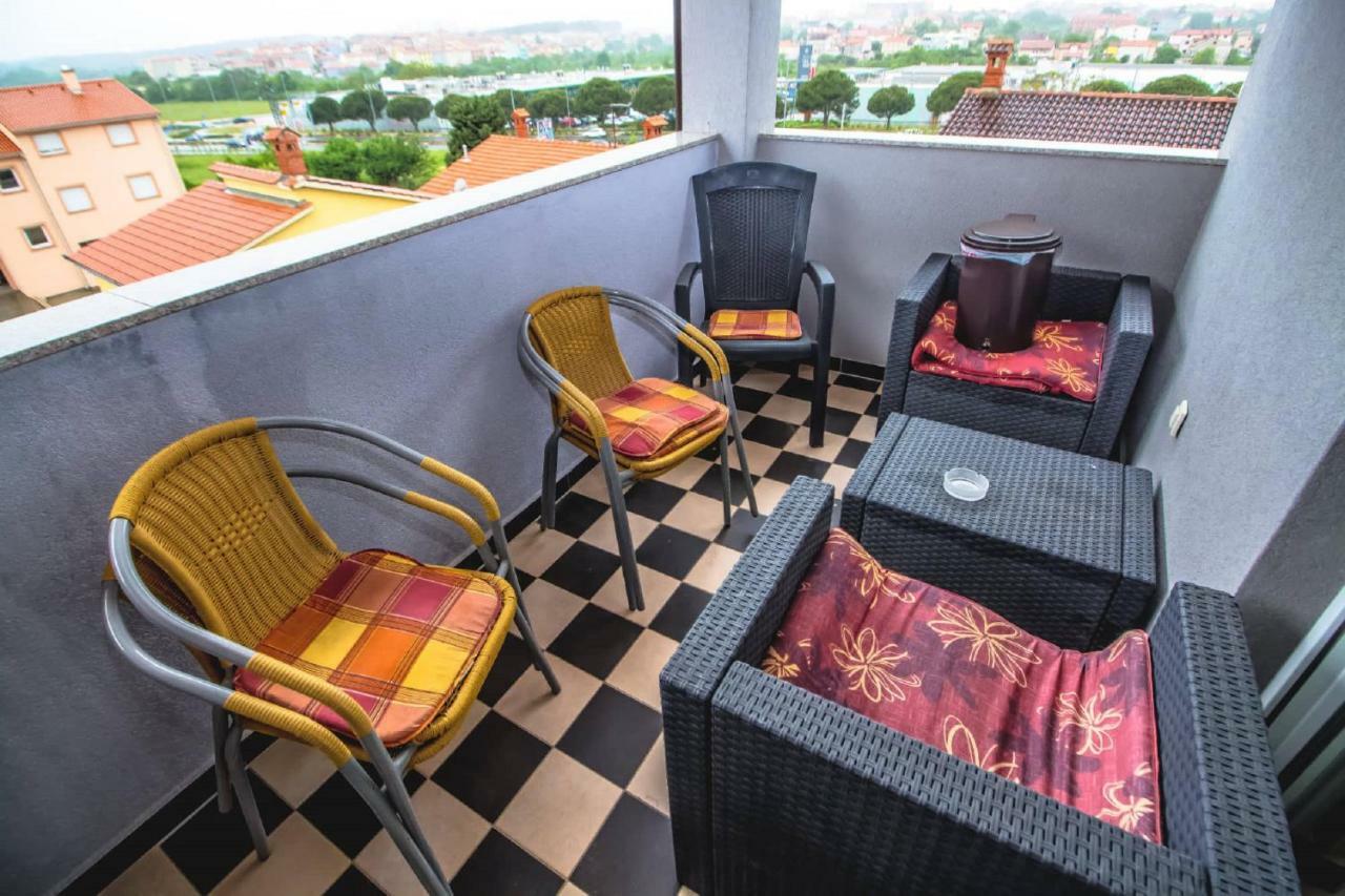 Apartments Saric Pula Extérieur photo