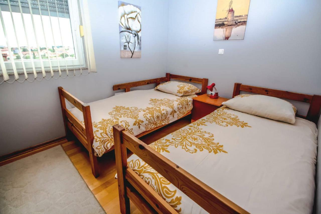 Apartments Saric Pula Extérieur photo