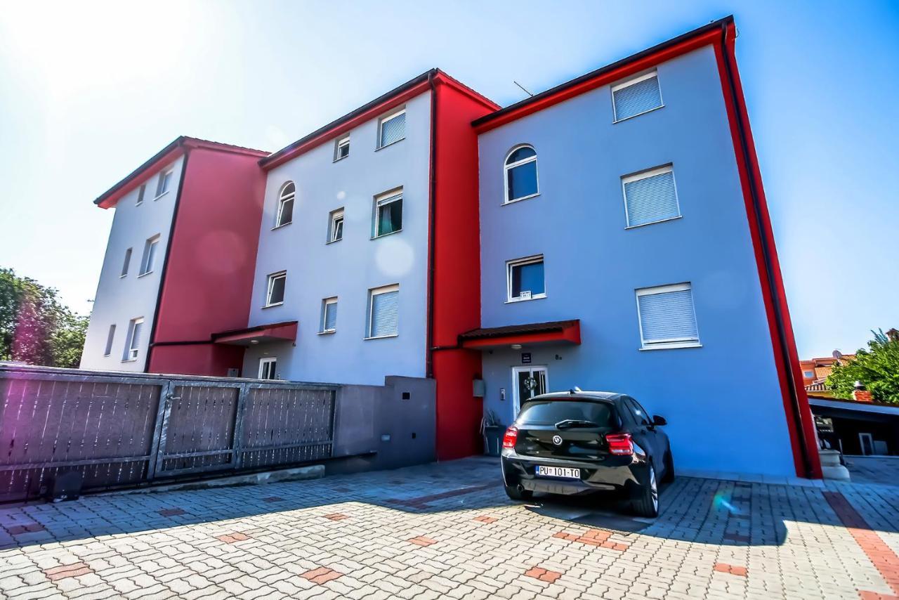 Apartments Saric Pula Extérieur photo