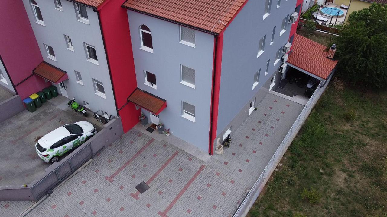 Apartments Saric Pula Extérieur photo